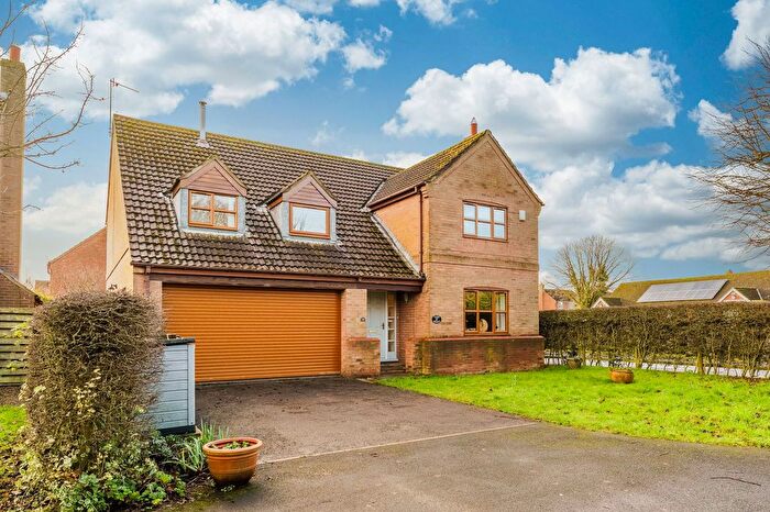 4 Bedroom Detached House For Sale In Back Lane, North Duffield, Selby, YO8