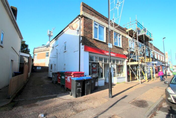 1 Bedroom Flat To Rent In South Street, Lancing, BN15