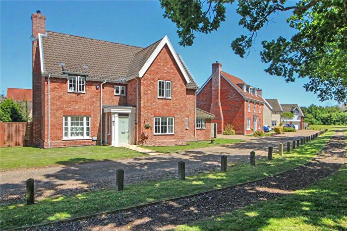 5 Bedroom Detached House For Sale In Tench Close, Mulbarton, Norwich, Norfolk, NR14