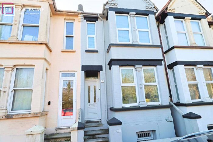 3 Bedroom Terraced House For Sale In Ferndale Road, Gillingham, ME7