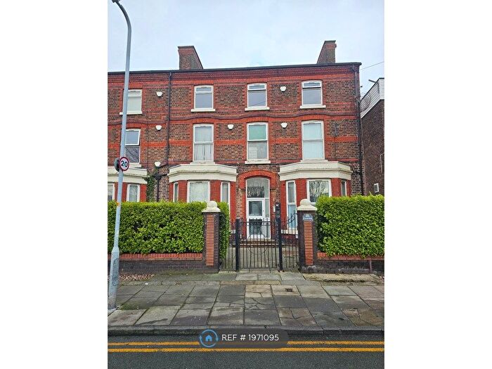 2 Bedroom Flat To Rent In Elm House, Liverpool, L22