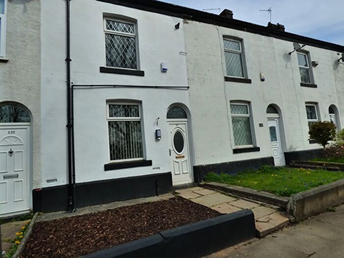 2 Bedroom Property To Rent In Broad Oak Lane, Bury, BL9