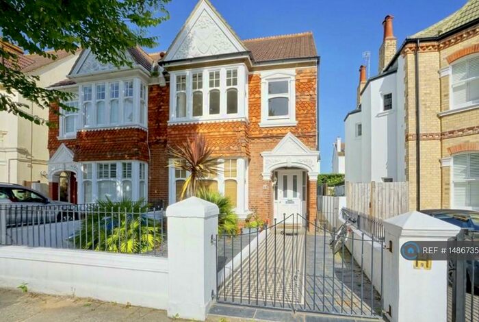 3 Bedroom Maisonette To Rent In Sackville Gardens, Hove, BN3