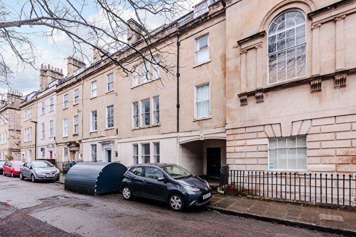 1 Bedroom Apartment To Rent In Kensington Place, Bath, BA1