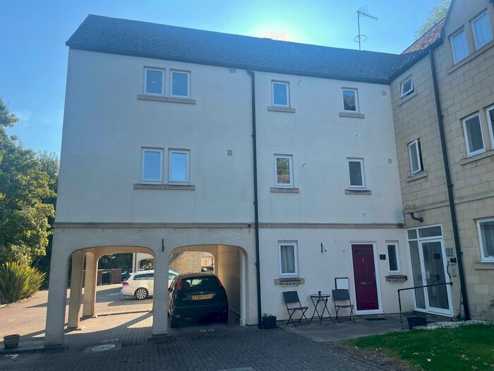 2 Bedroom Flat To Rent In Horsebrook, Calne, SN11