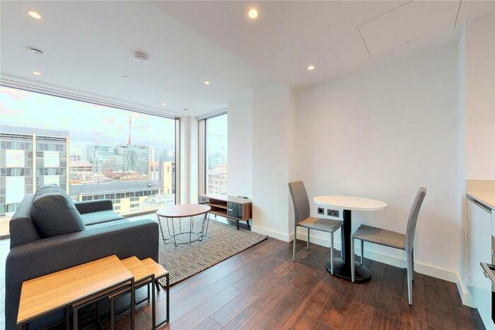 Apartment To Rent In Royal Mint Street, London, Uk, E1