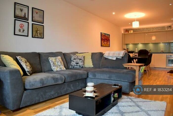 1 Bedroom Flat To Rent In Provost Street, London, N1