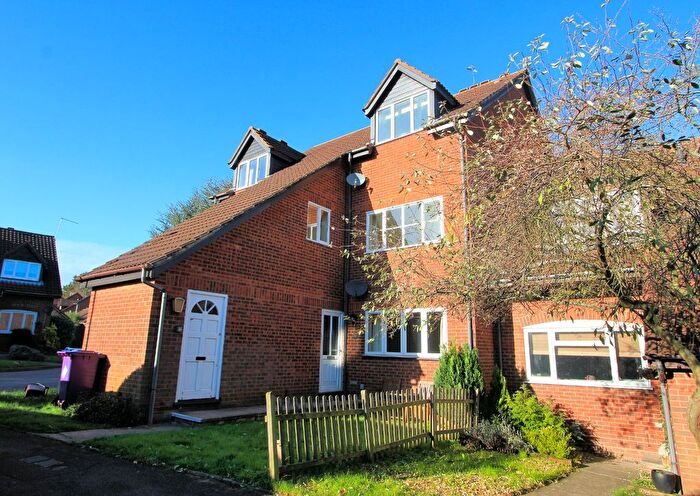 1 Bedroom Maisonette For Sale In Wadnall Way, Knebworth, Hertfordshire, SG3