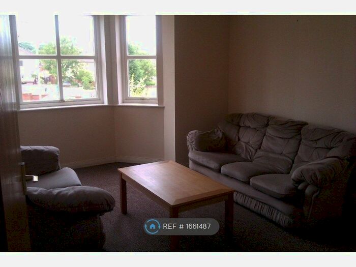 2 Bedroom Flat To Rent In Craigie, Perth, PH2