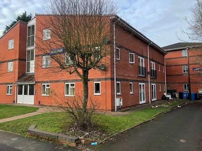 2 Bedroom Flat To Rent In Ashfield Avenue, Moseley, Birmingham, B14