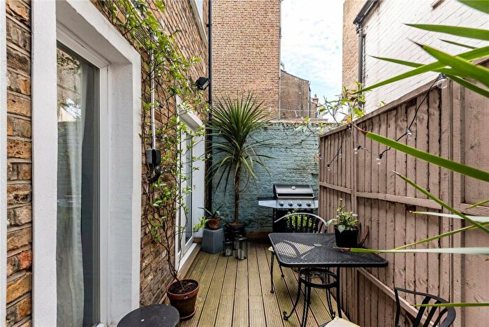 1 Bedroom Flat To Rent In Mountgrove Road, Finsbury Park, N5