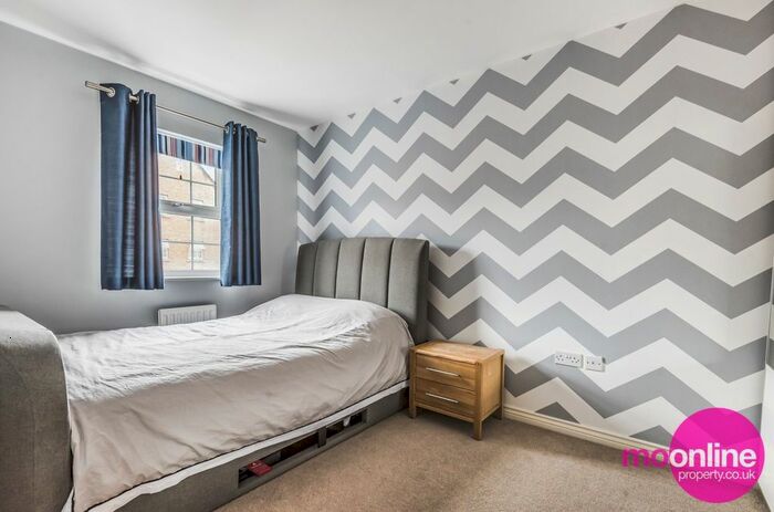 4 Bedroom Property To Rent In Frogmore, St Albans, AL2