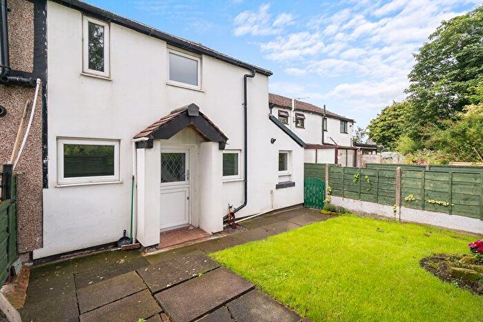 2 Bedroom Cottage To Rent In Plodder Lane, Bolton ** Available Now**, BL5