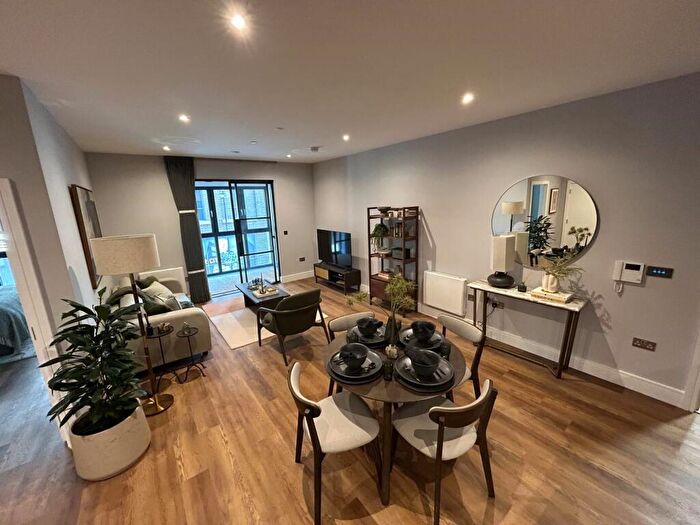 1 Bedroom Apartment To Rent In Lower Essex Street, Birmingham, B5