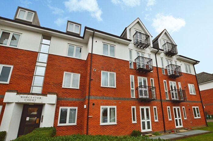1 Bedroom Flat To Rent In Park View Close, St Albans, AL1