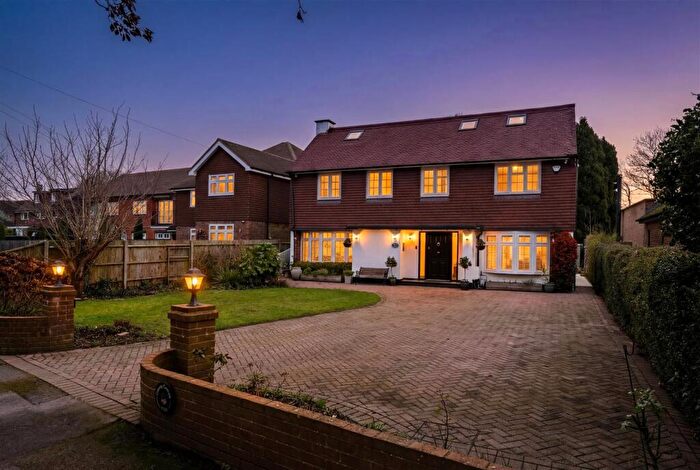 6 Bedroom Detached House For Sale In Cunningham Road, Banstead, SM7