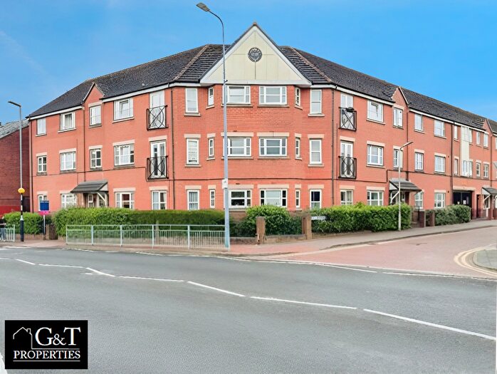 2 Bedroom Flat For Sale In Hingley Court, Hill Passage, Cradley Heath, B64
