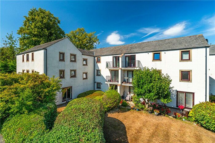 2 Bedroom Flat For Sale In Old Bridge Rise, Ilkley, West Yorkshire, LS29