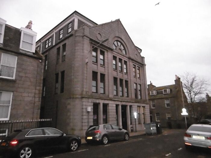 1 Bedroom Flat To Rent In Dee Street, City Centre, Aberdeen, AB11