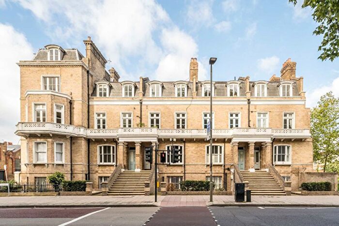 2 Bedroom Flat For Sale In Queenstown Road, Battersea, SW8