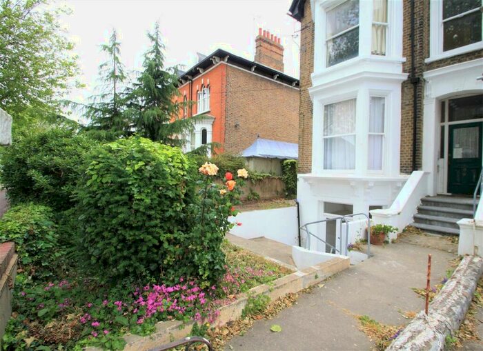 1 Bedroom Apartment To Rent In Alexandra Road, Southend-On-Sea, SS1