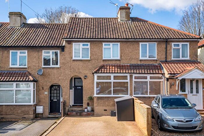 3 Bedroom Terraced House For Sale In Leyland Avenue, St. Albans, Hertfordshire, AL1