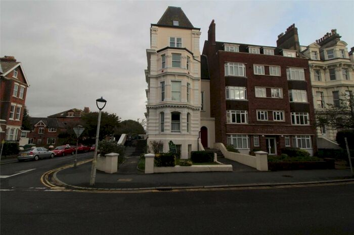 2 Bedroom Flat To Rent In Castle Hill Avenue, Folkestone, Kent, CT20