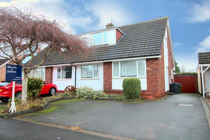 3 Bedroom Semi-Detached House To Rent In Milestone Drive, Hagley, Stourbridge, DY9