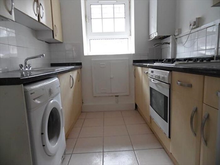1 Bedroom Flat To Rent In Rycroft Way, London, N17