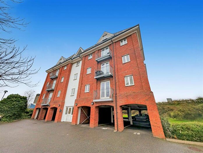 2 Bedroom Apartment To Rent In Hardie's Point, Colchester, CO2