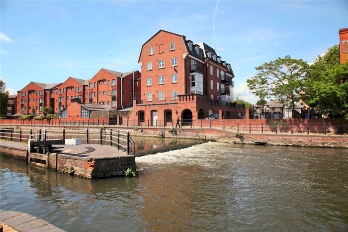 2 Bedroom Flat To Rent In Bear Wharf, Fobney Street, Reading, Berkshire, RG1