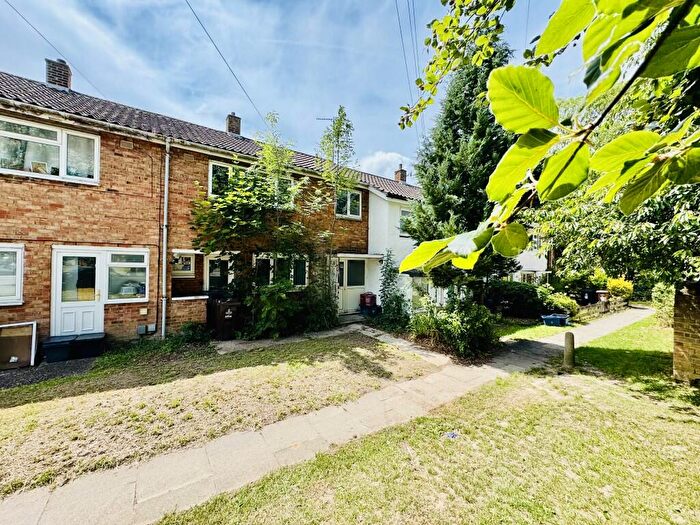 3 Bedroom Terraced House For Sale In Colestrete, Stevenage, Hertfordshire, SG1