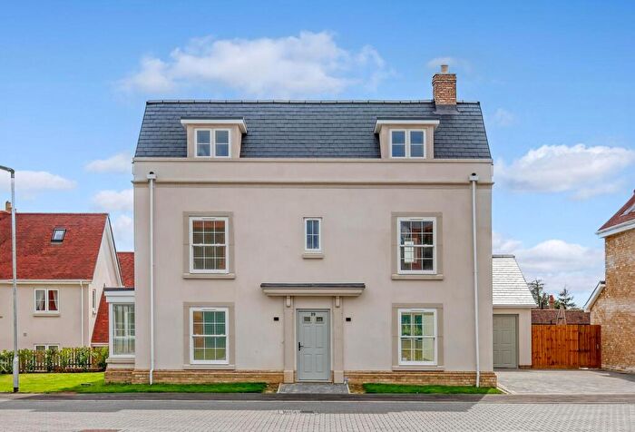 5 Bedroom Detached House For Sale In Hanningfield Park, Rettendon Common, CM3