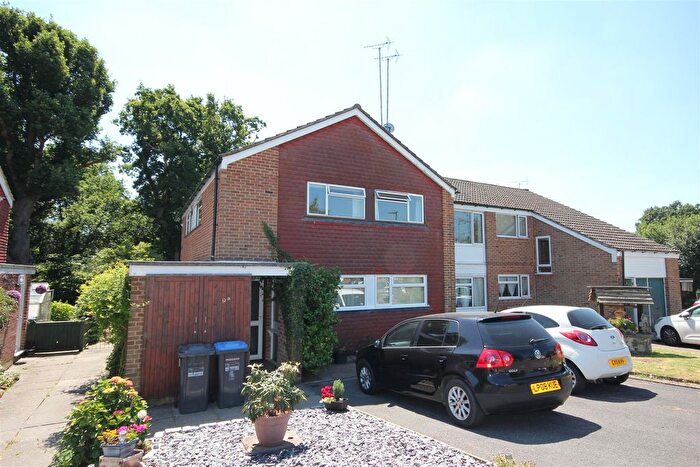 2 Bedroom Flat To Rent In Pelham Road, Lindfield, West Sussex, RH16