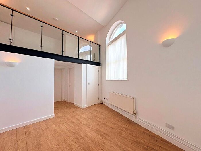 2 Bedroom Apartment To Rent In Blenheim Road, Mossley Hill, Liverpool, Merseyside, L18