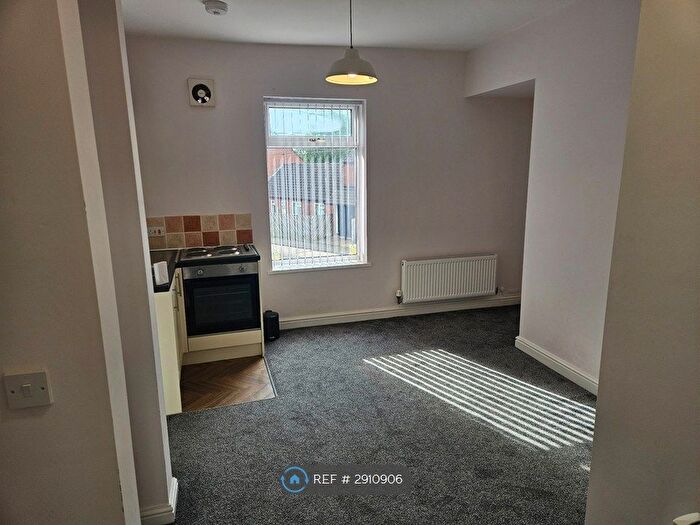 2 Bedroom Flat To Rent In St. Johns Crescent, Darlington, DL1