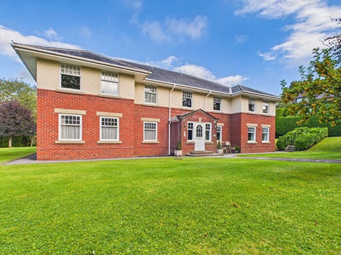 3 Bedroom Flat To Rent In Woodview, Harrogate, HG1