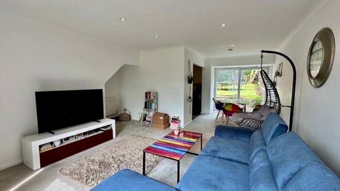 2 Bedroom Terraced House To Rent In Heath View, East Finchley, N2