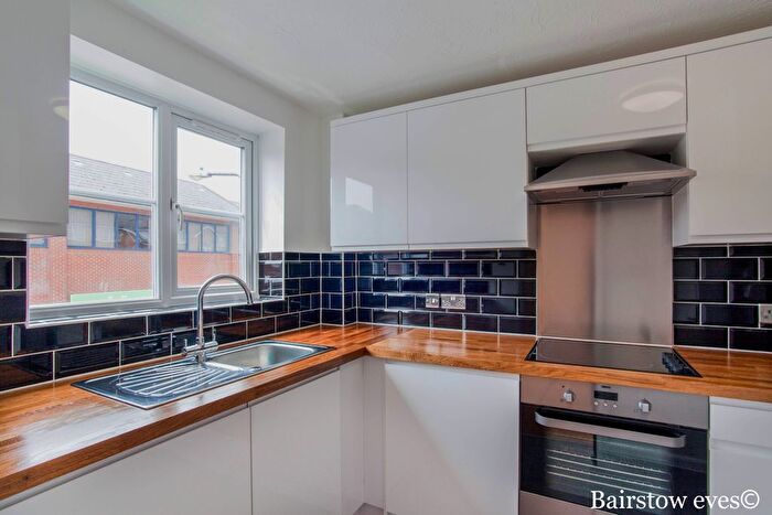 2 Bedroom Flat To Rent In Merchants Lodge, London, E17
