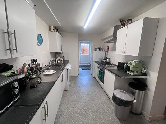 8 Bedroom House To Rent In Lewes Road, Brighton, BN2