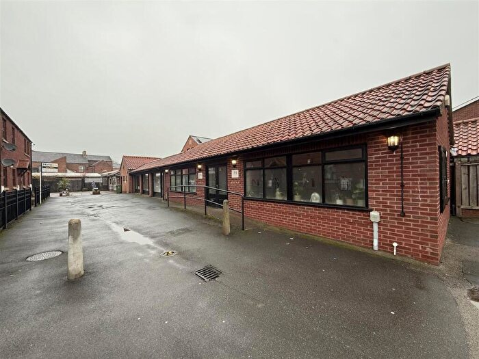 Property For Sale In Finkle Street, Cottingham, HU16