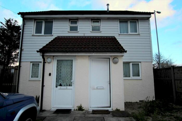 1 Bedroom Maisonette To Rent In Boleyn Gardens, Dagenham, Essex, RM10
