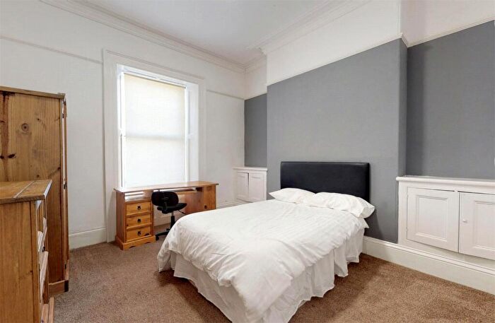 5 Bedroom House To Rent In Hill Park Crescent, Plymouth, Devon, PL4