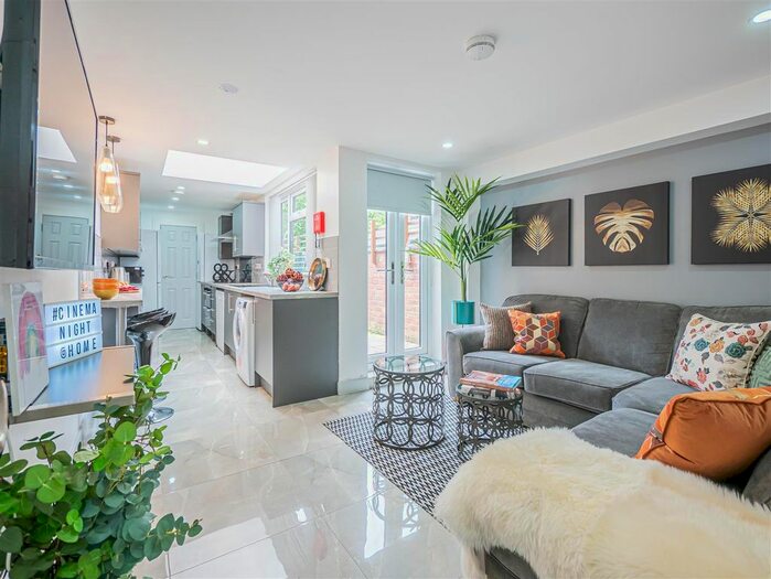 5 Bedroom Property To Rent In David Road, Coventry, CV1