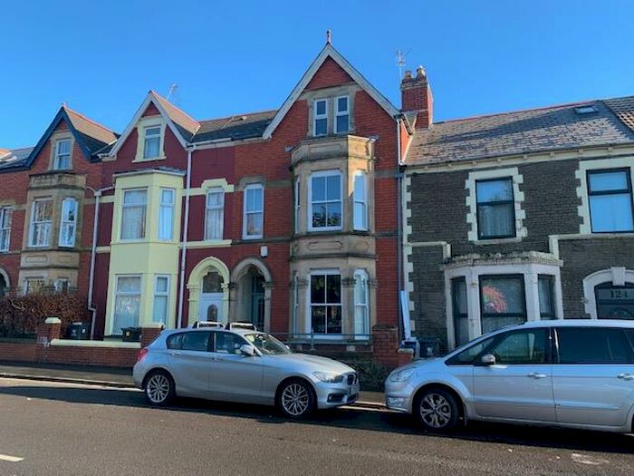 4 Bedroom House To Rent In Holmesdale Street, Cardiff, CF11