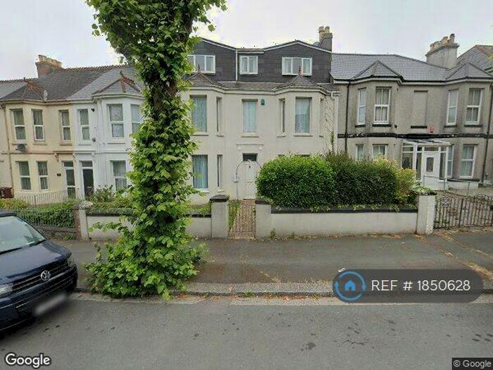 3 Bedroom Flat To Rent In Higher St Budeaux, Plymouth, PL5