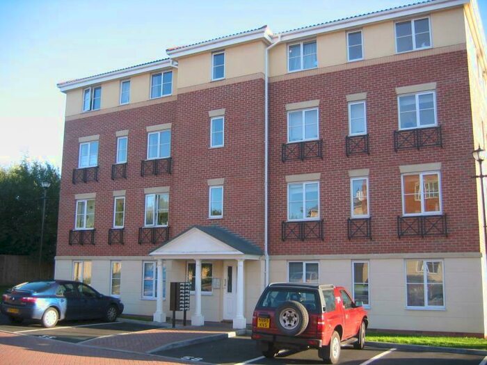 1 Bedroom Flat To Rent In Elbow Street, Cradley Heath, West Midlands, B64