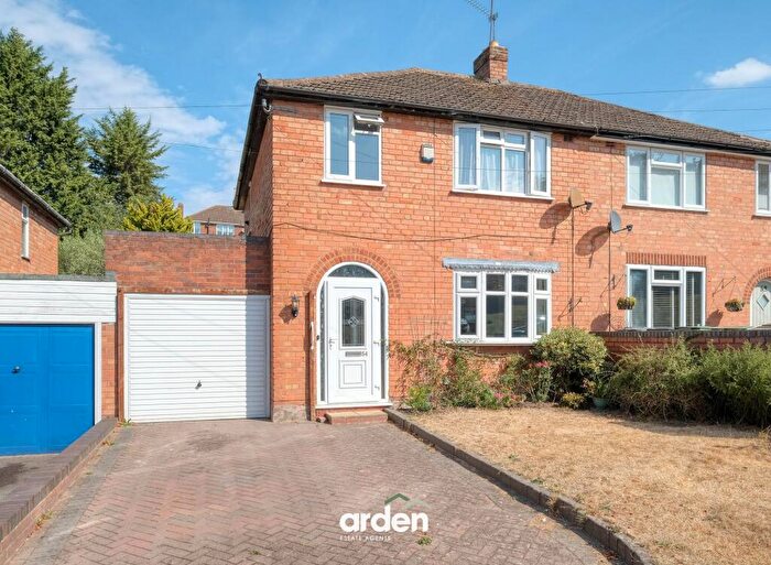 3 Bedroom Semi-Detached House For Sale In Crabbs Cross Lane, Redditch, B97