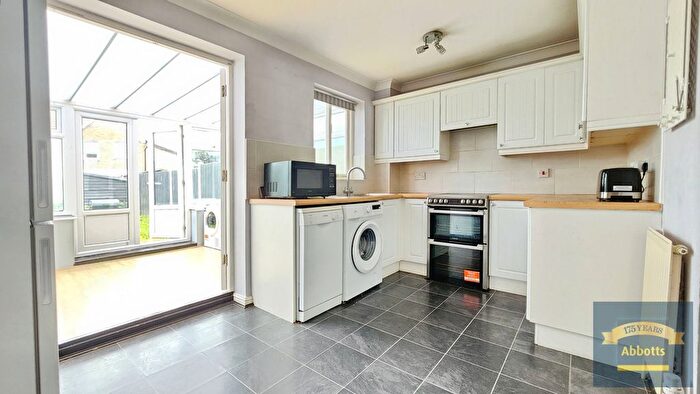 2 Bedroom Property To Rent In Weymouth Close, Clacton-On-Sea, CO15
