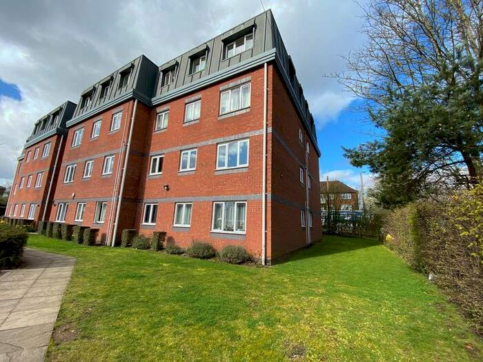 2 Bedroom Flat To Rent In Hatfield, AL10